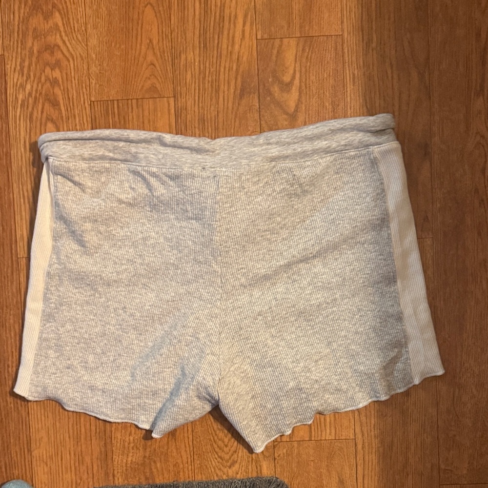 SKIMS Gray Athletic Shorts - Picture 2 of 2